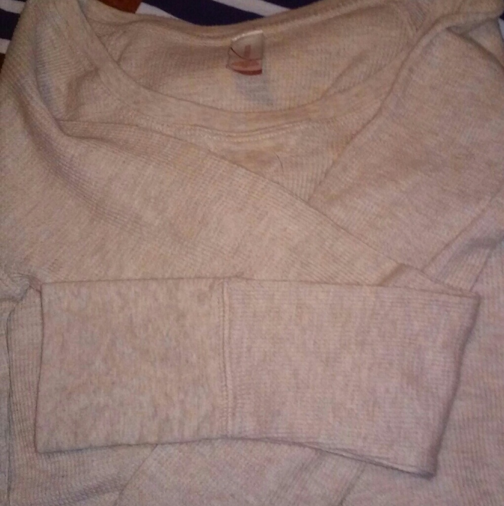 3/$15 6/$25 2 LS Women's Shirts - Picture 2 of 3
